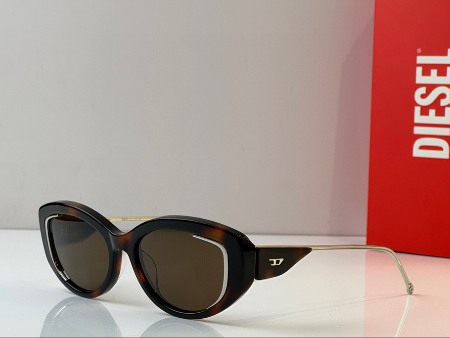 DIESEL Sunglasses(AAAA)-027