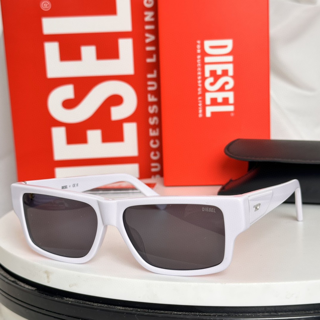DIESEL Sunglasses(AAAA)-010