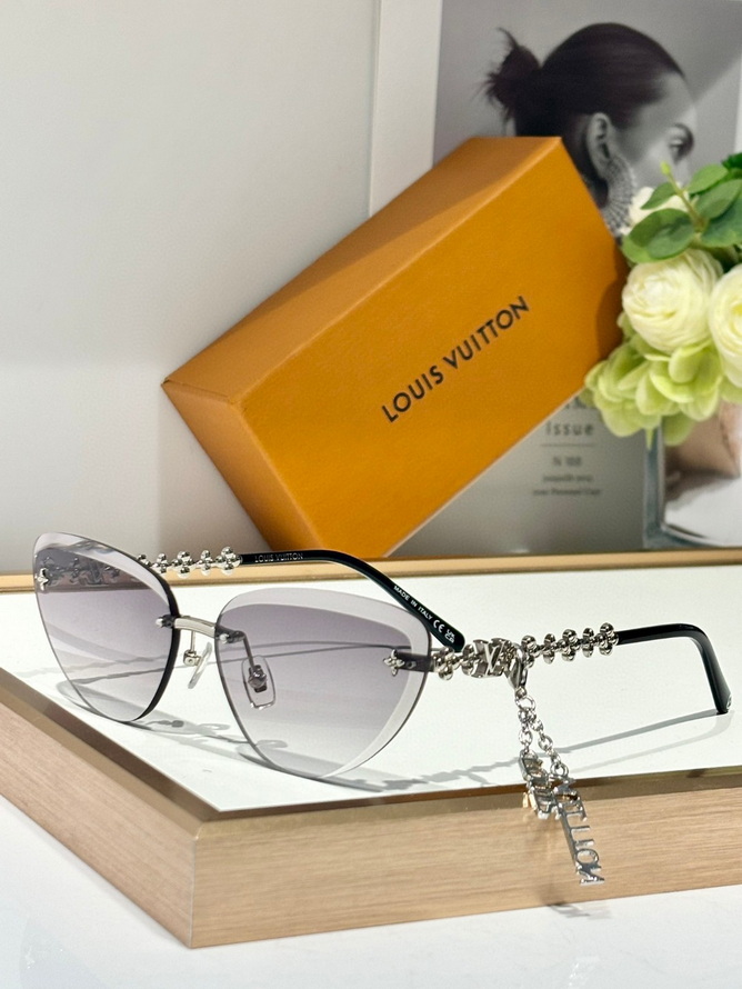LV Sunglasses(AAAA)-3242