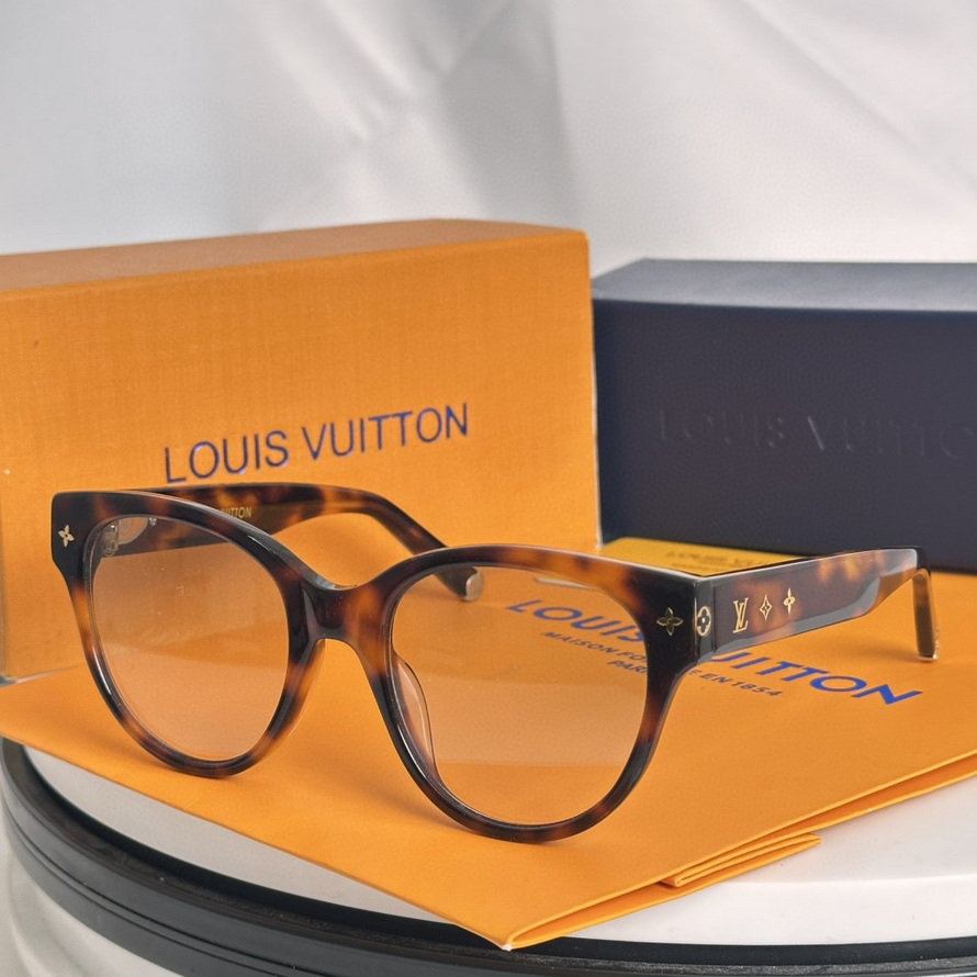 LV Sunglasses(AAAA)-3044