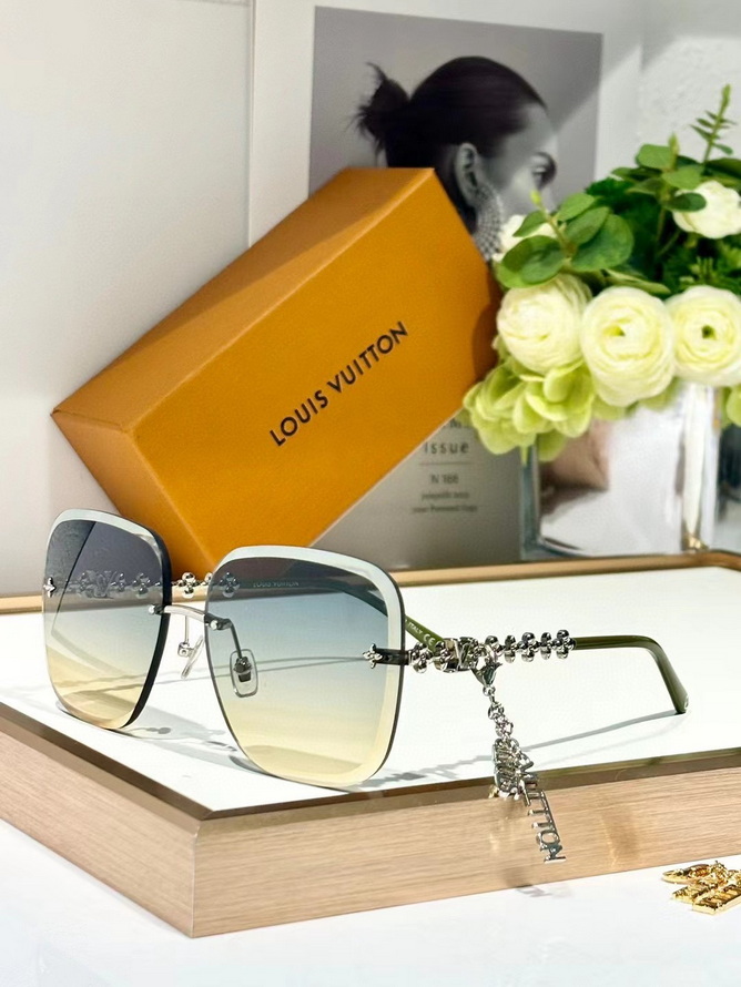 LV Sunglasses(AAAA)-2766