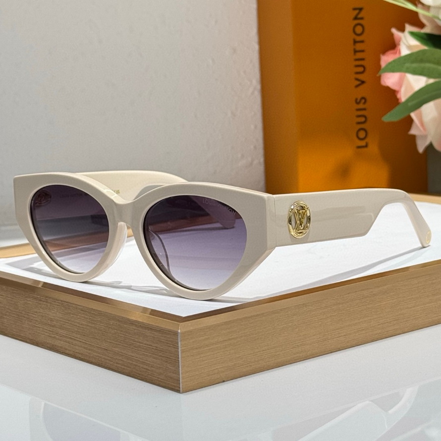 LV Sunglasses(AAAA)-2504