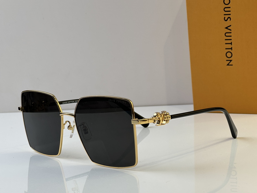 LV Sunglasses(AAAA)-2450