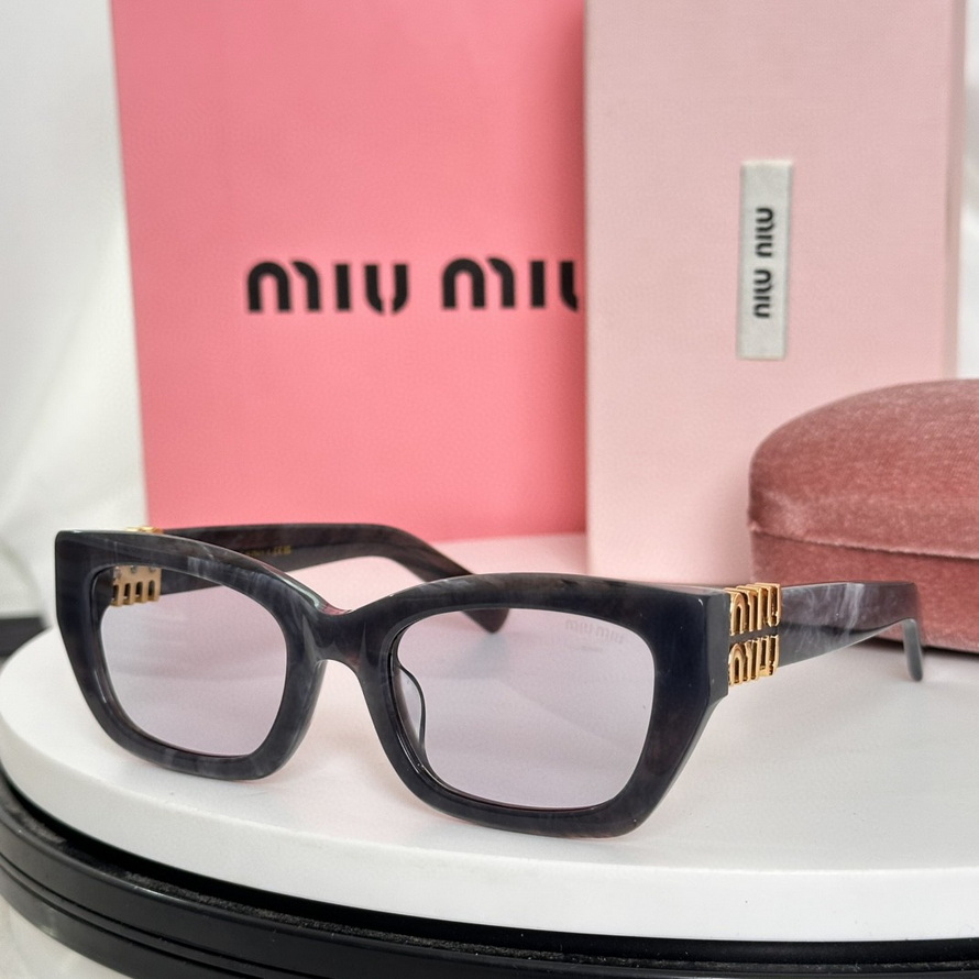 M*um*u sunglasses(aaaa)-250