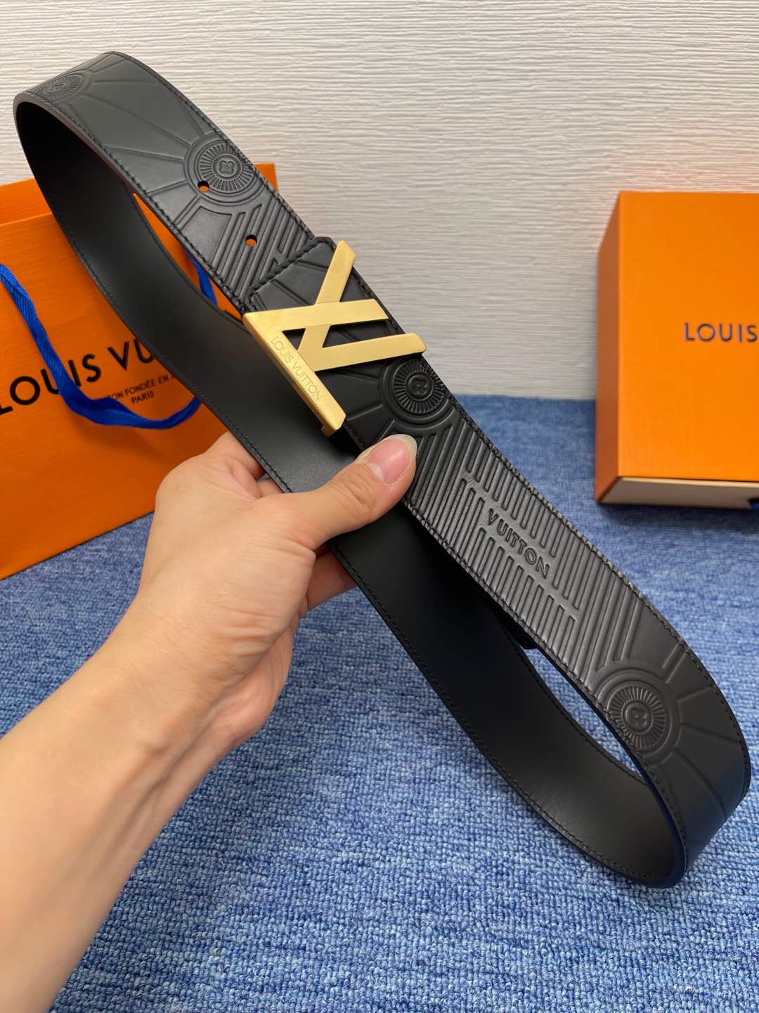 LV Belts(AAAAA)-2600