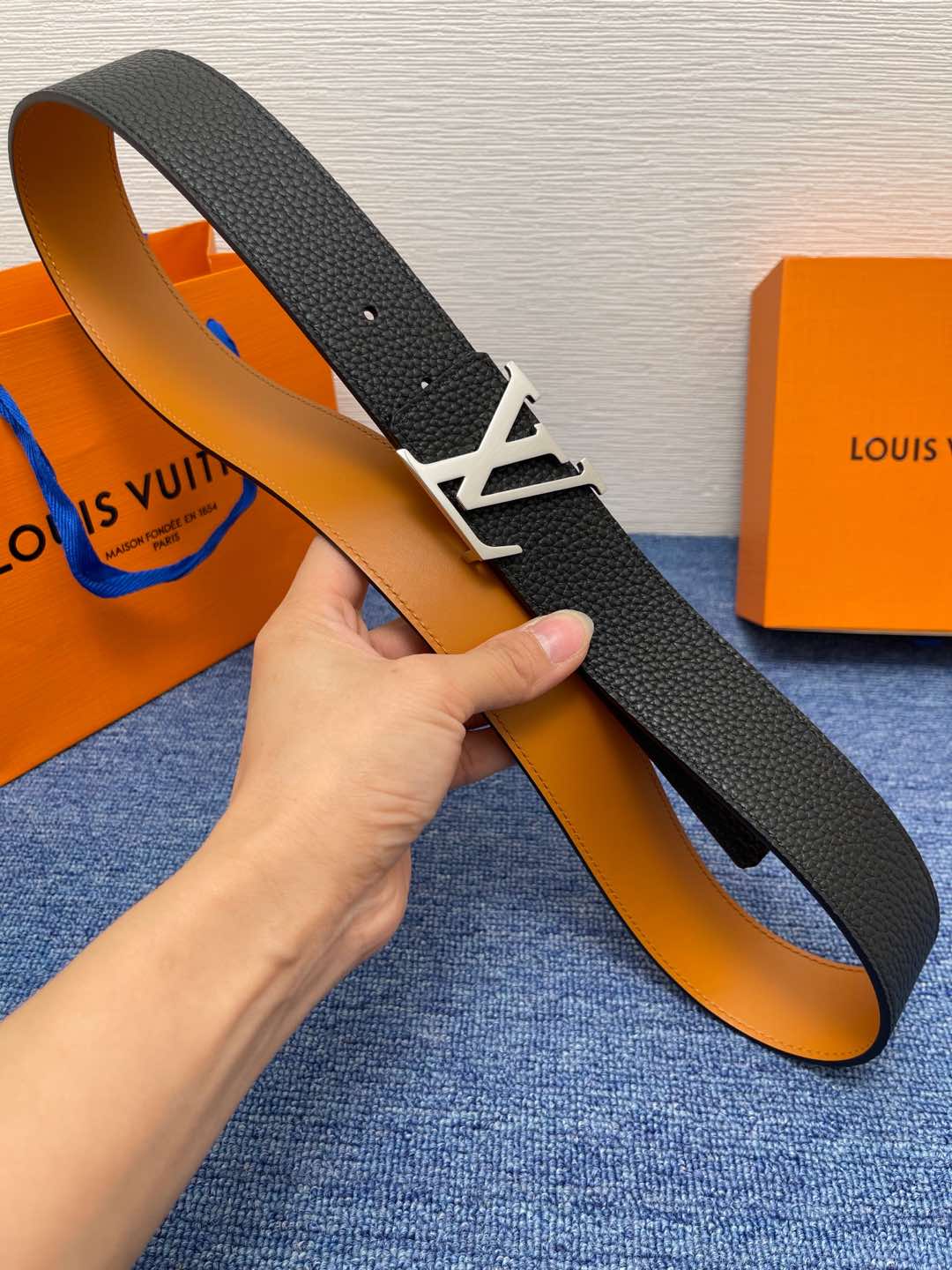 LV Belts(AAAAA)-2517