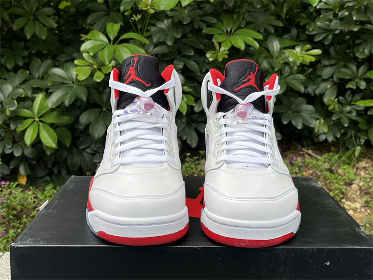 Air Jordan 5 Fire Red Black Tongue