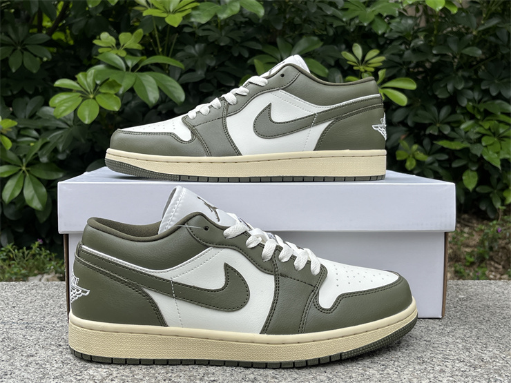 Air Jordan 1 Low-325