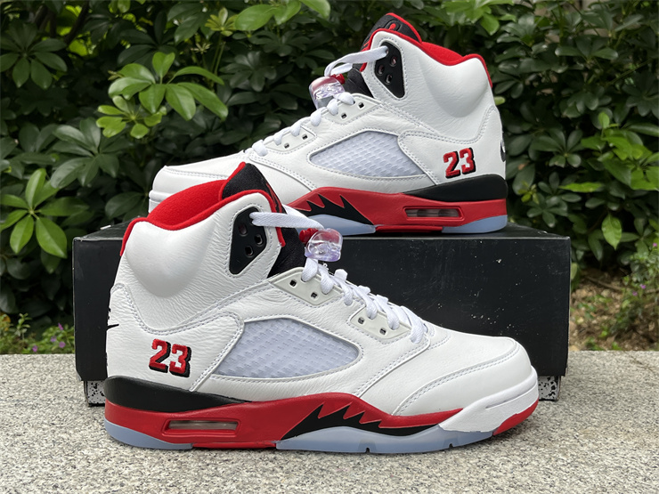 Air Jordan 5 Fire Red Black Tongue