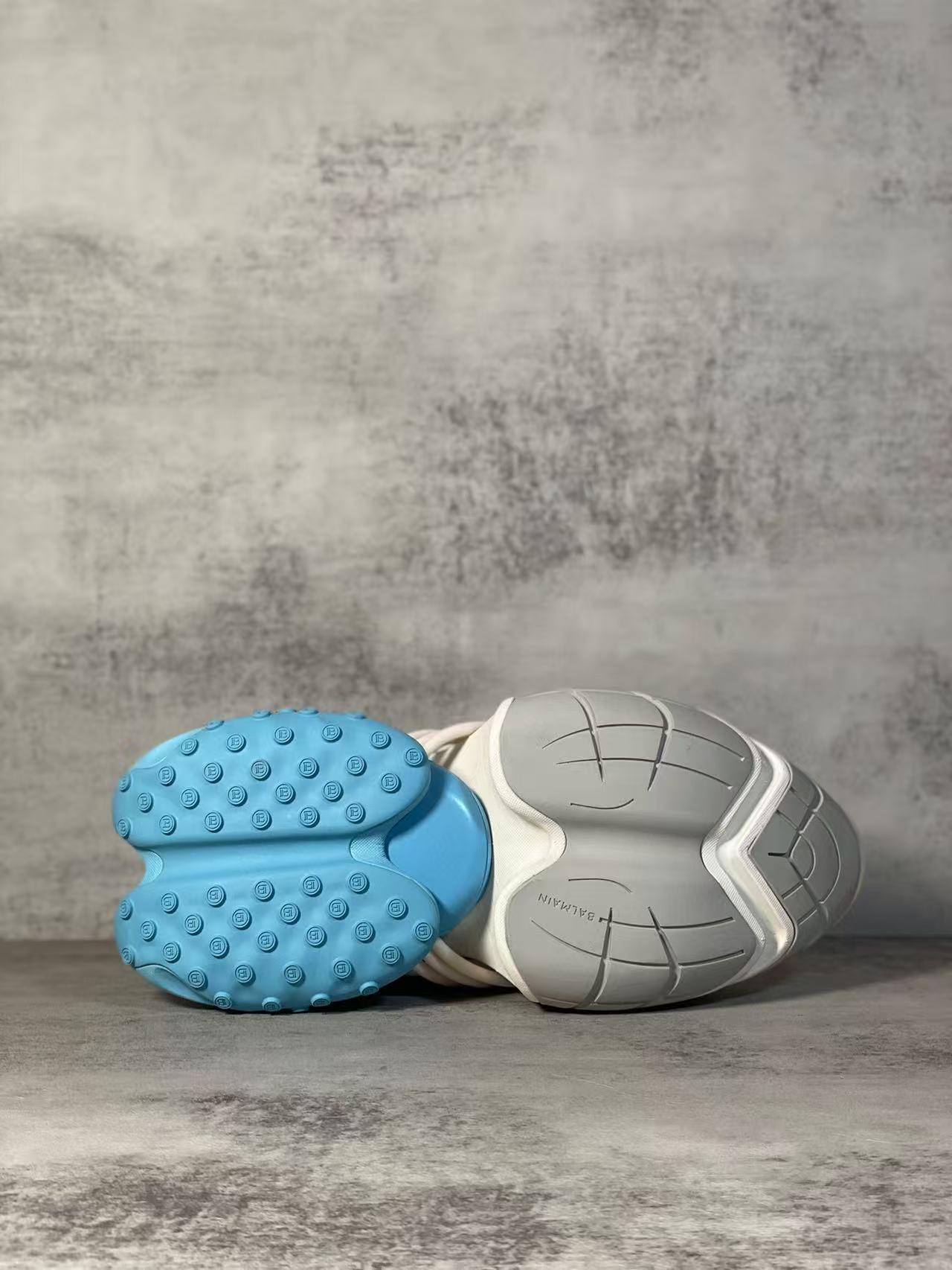 Balmain Shoes(AAA)-011