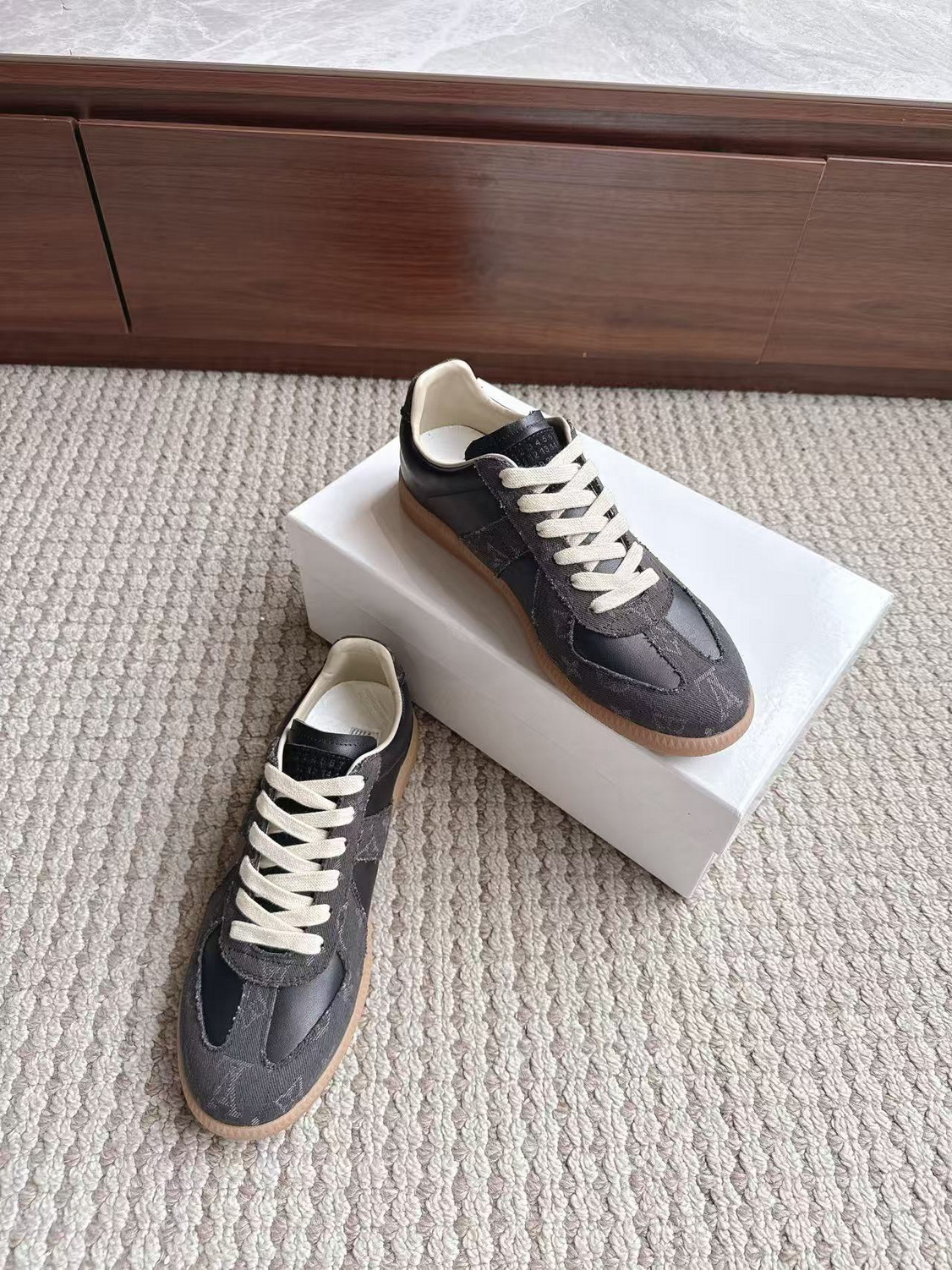 ma*s*n Ma*i*la shoes-009