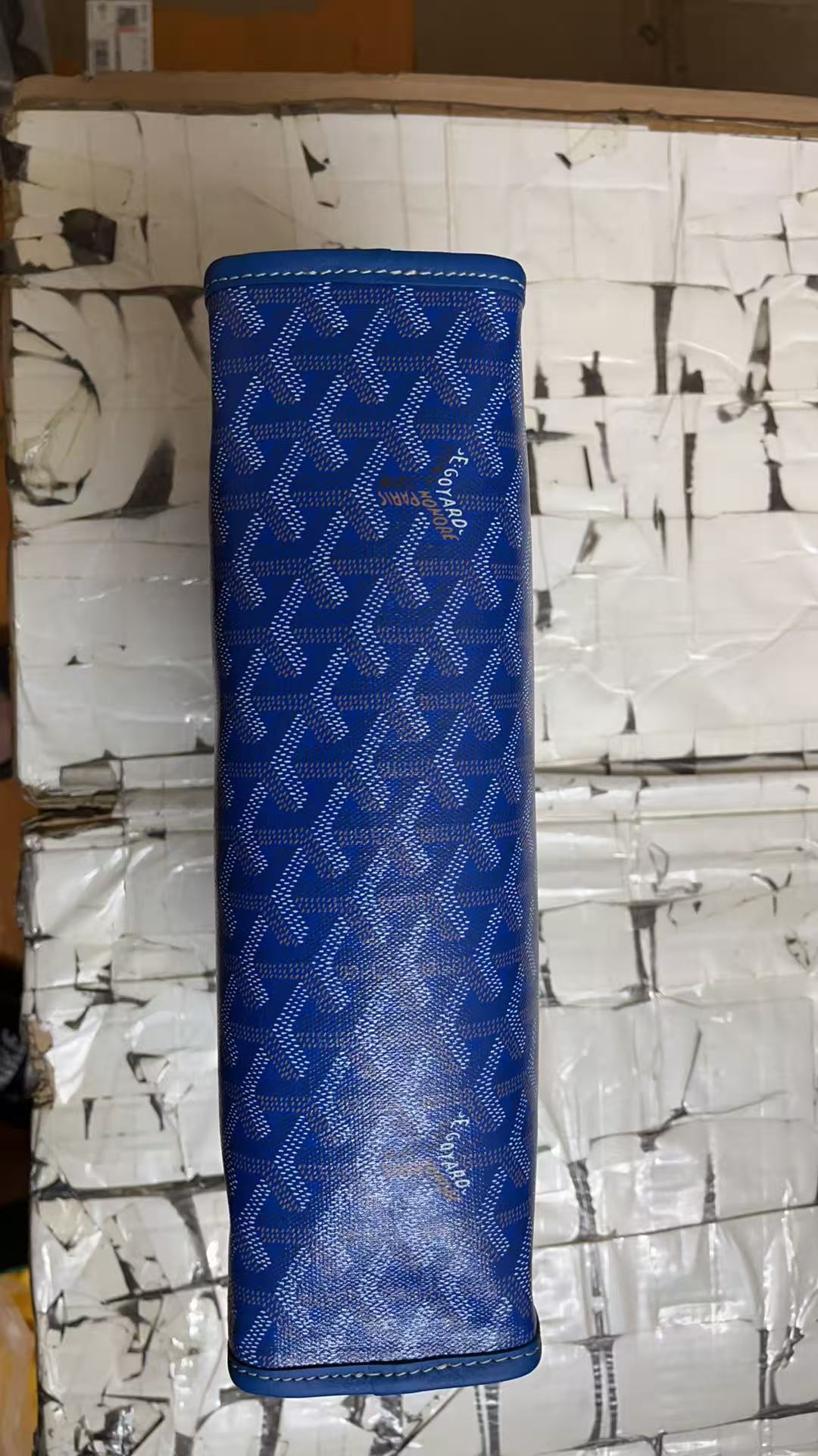 Go*ard handbags aaa(men)-015