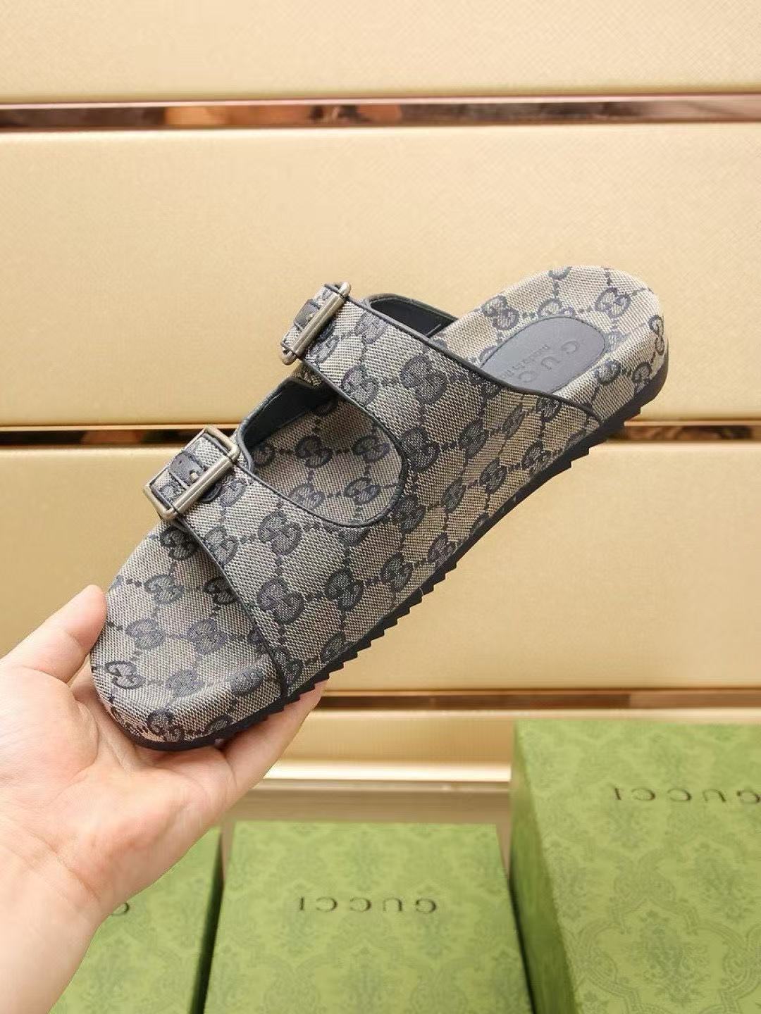 G*u*i slippers(aaa)-469