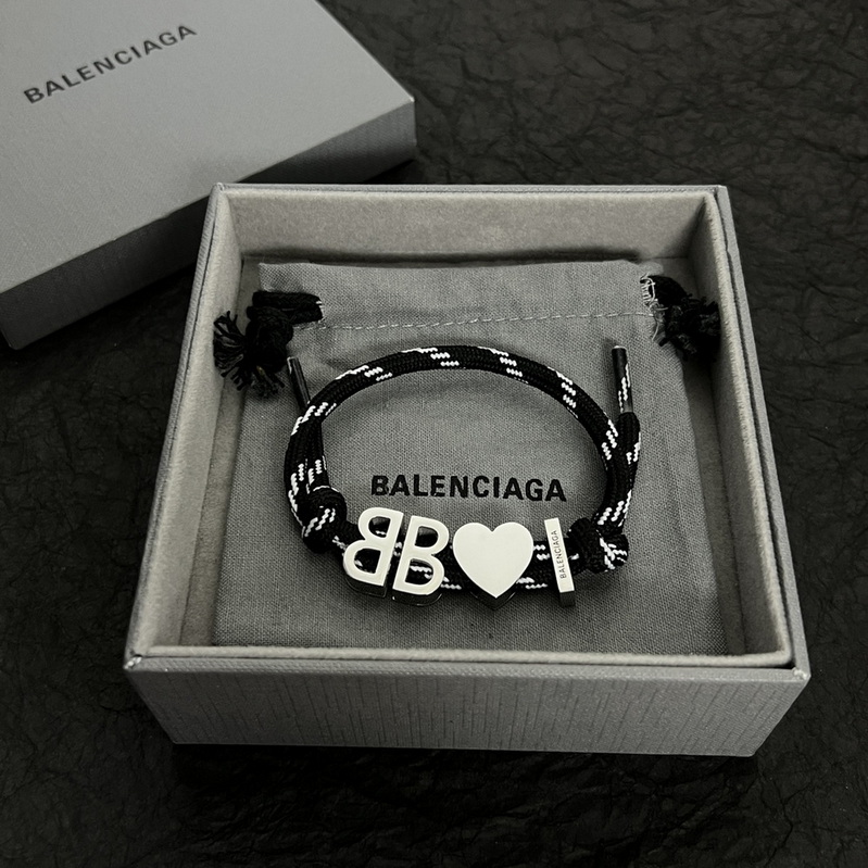 Ba*len*cia*ga bracelet-008
