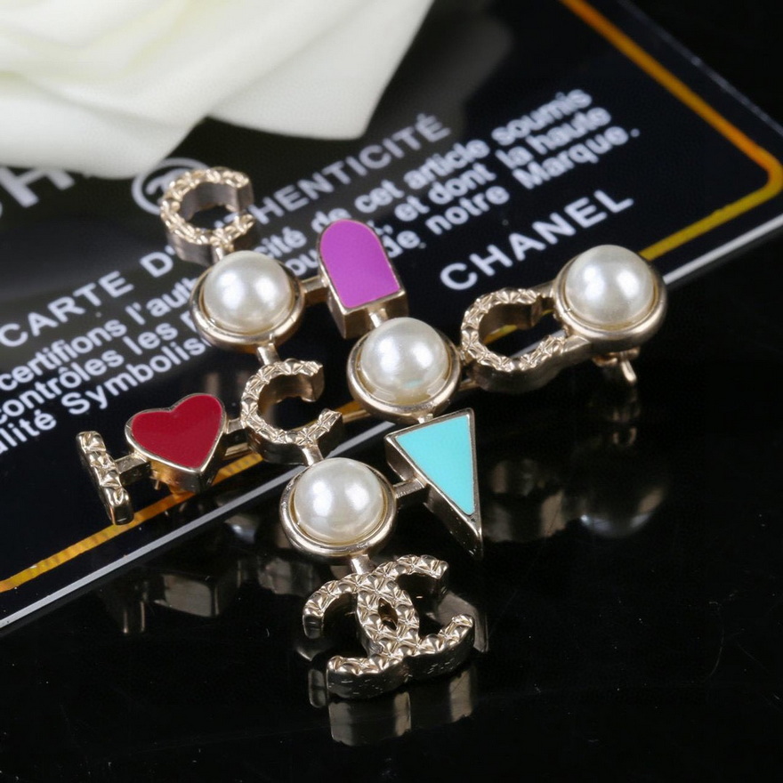 Ch*el brooch-008