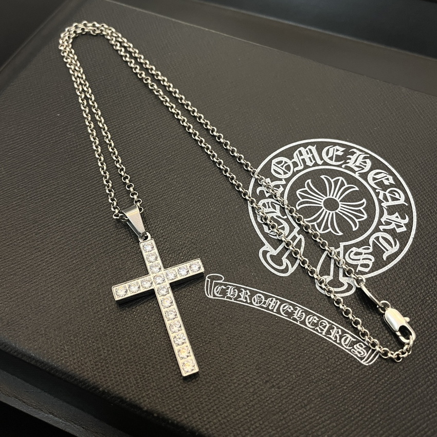 Ch**me He**ts necklace-101