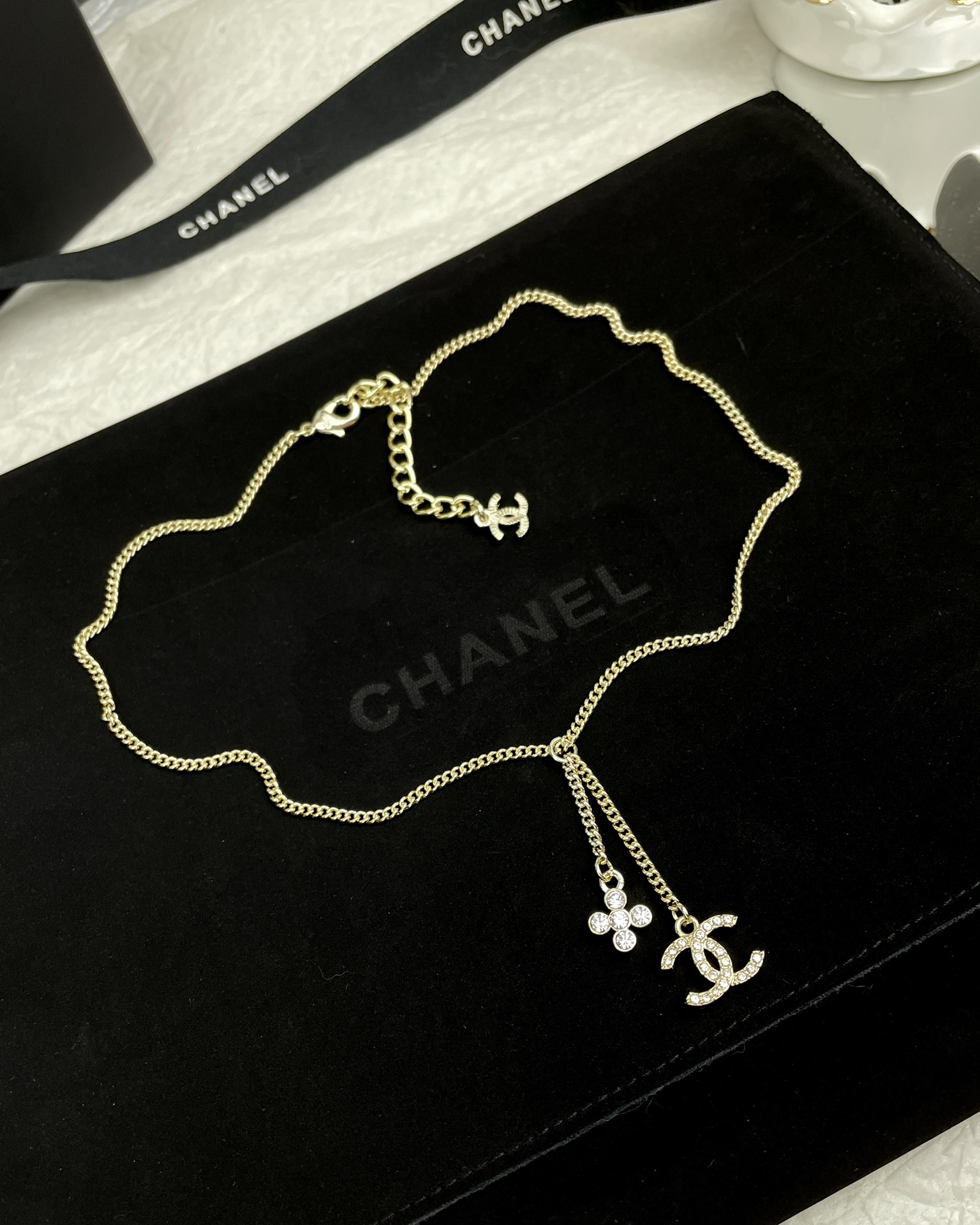 Ch*el necklace-009