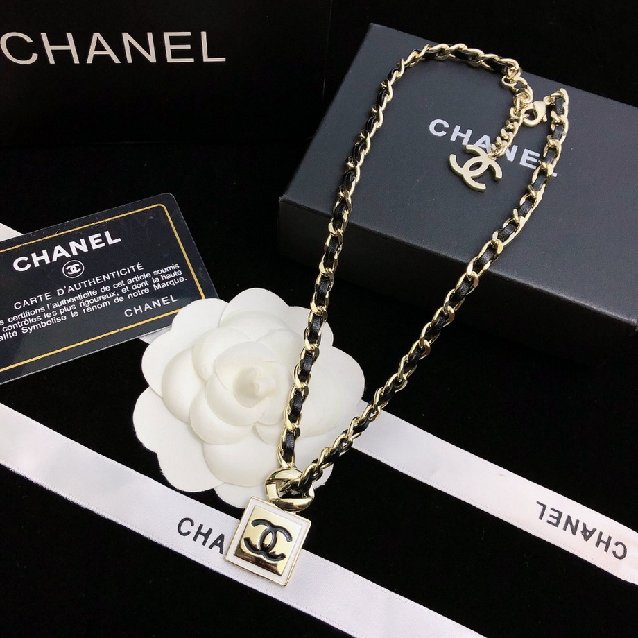 Ch*el necklace-306