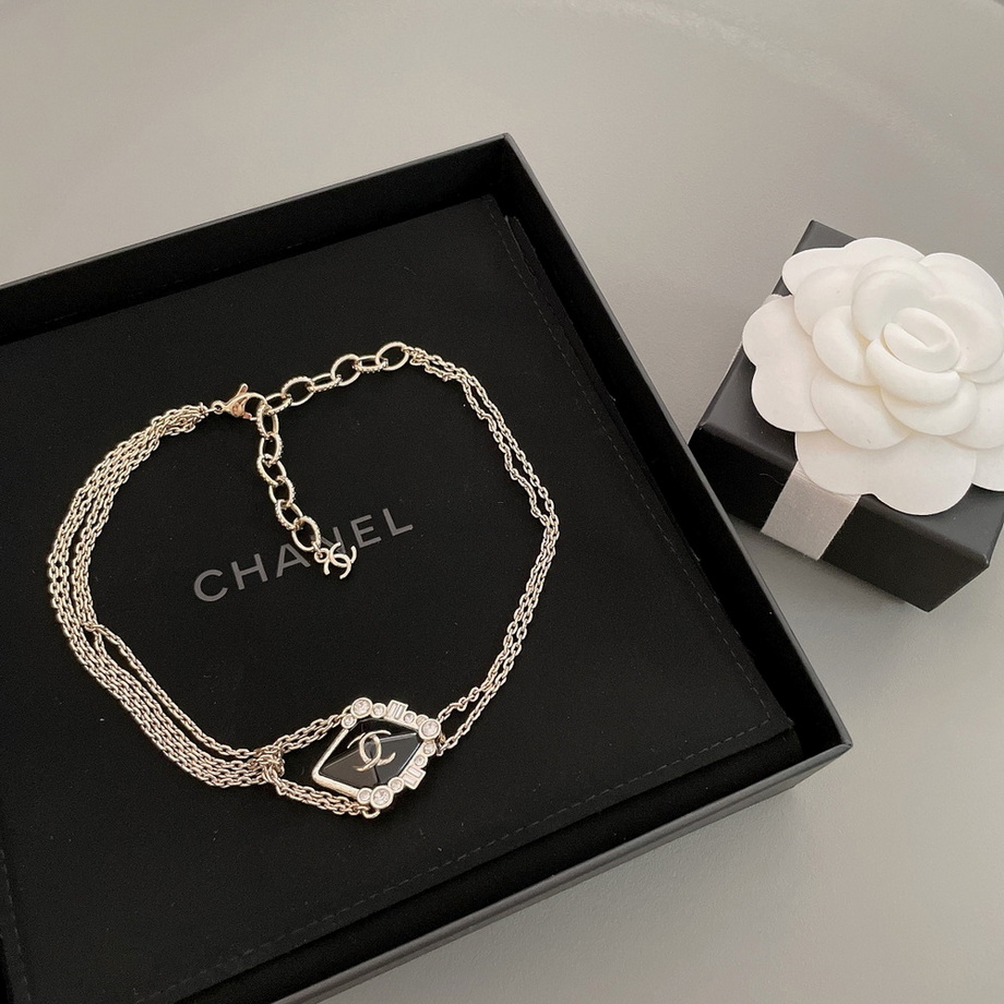 Ch*el necklace-382