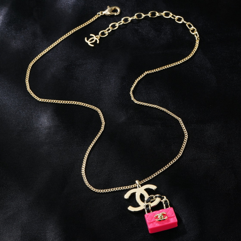 Ch*el necklace-020