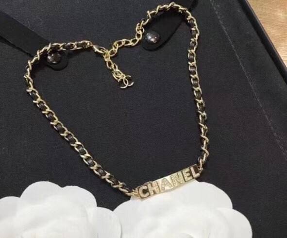 Ch*el necklace-244