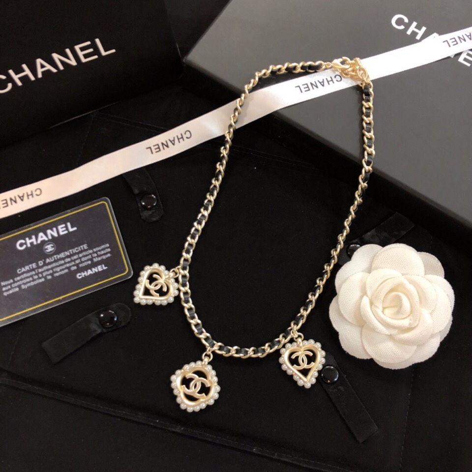 Ch*el necklace-350