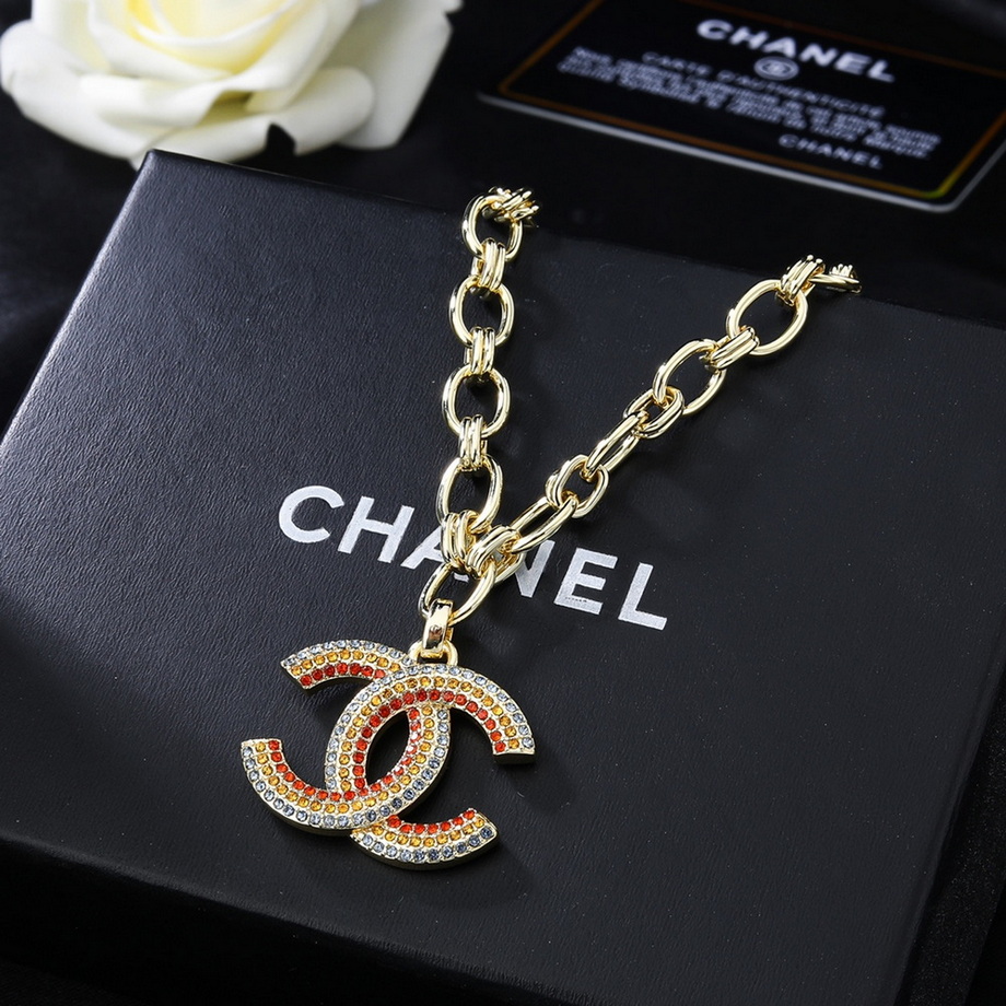 Ch*el necklace-343