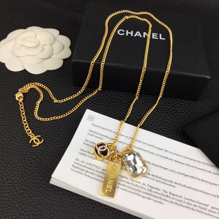 Ch*el necklace-218