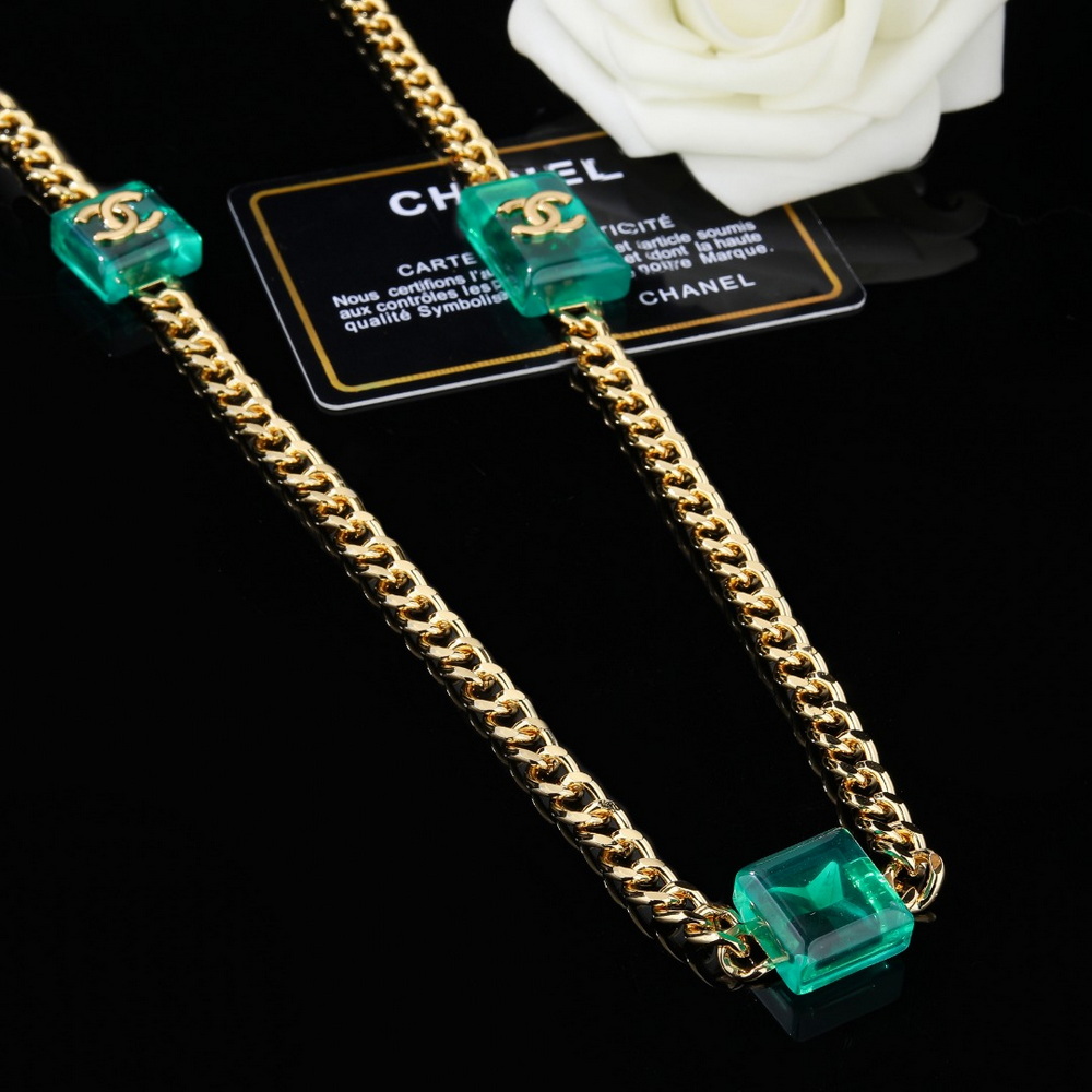 Ch*el necklace-476