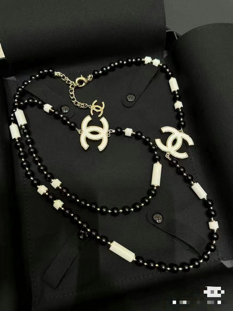 Ch*el necklace-468