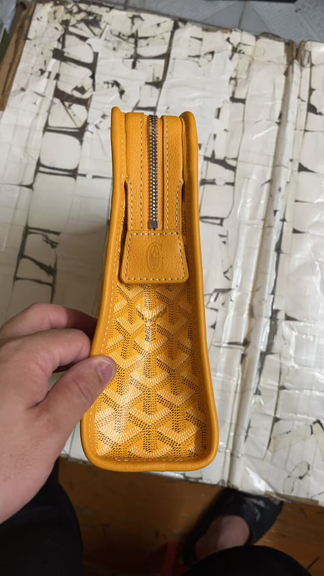 Go*ard handbags aaa(men)-014