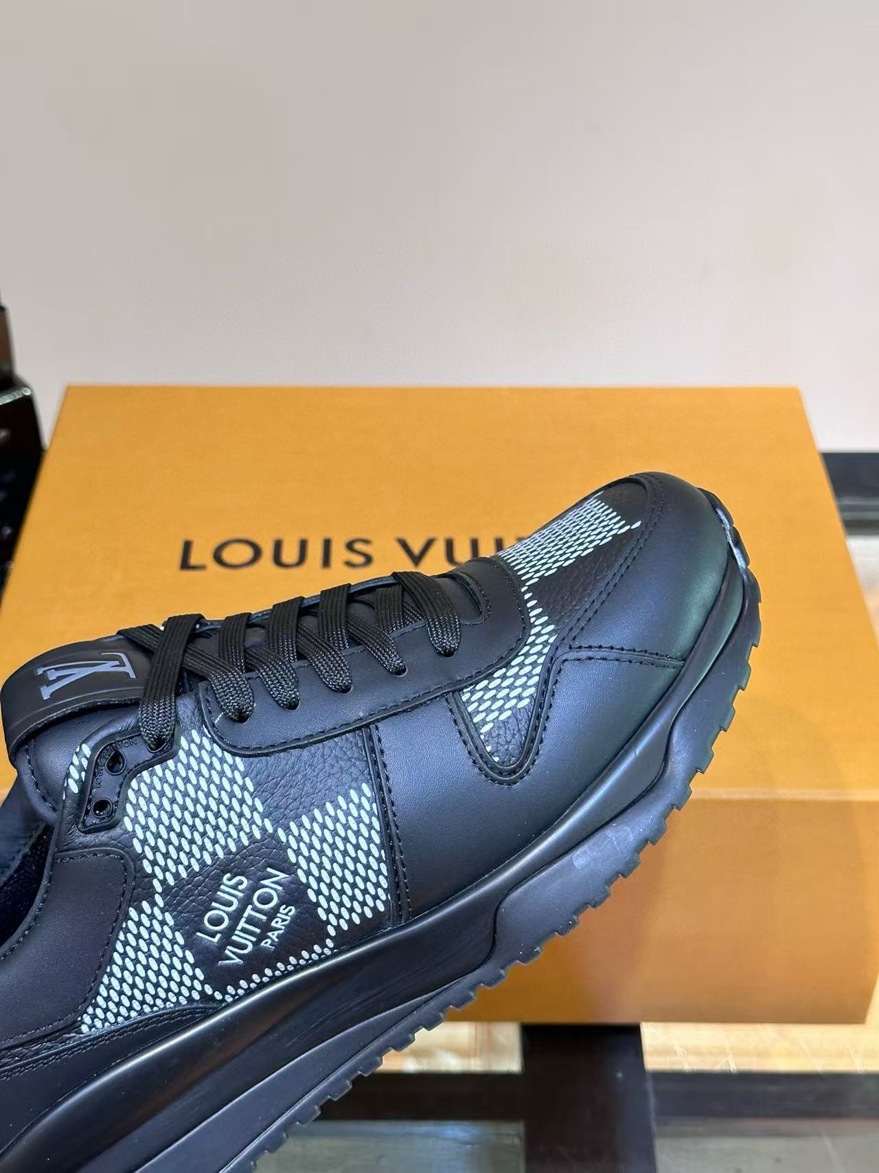 LV Shoes(AAA)-1235