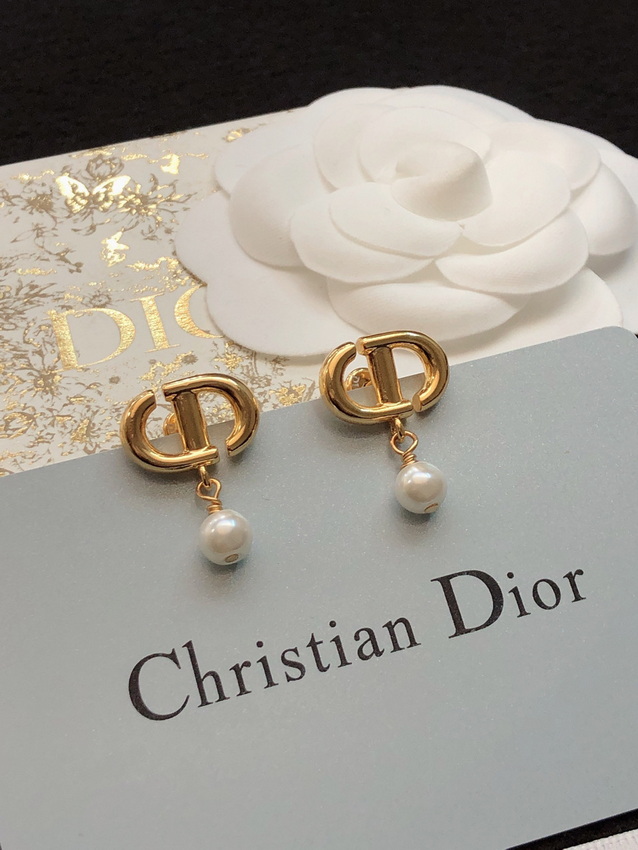 D*or earrings-008