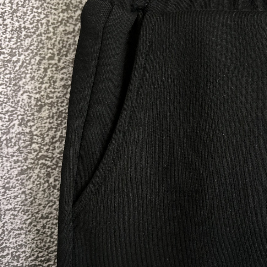 Ch**me He**ts shorts-149