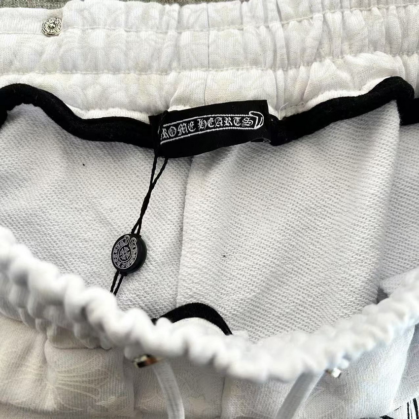 Ch**me He**ts shorts-158