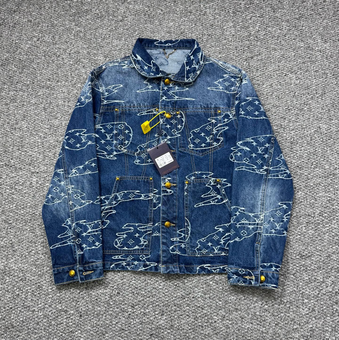 LV Jacket-034
