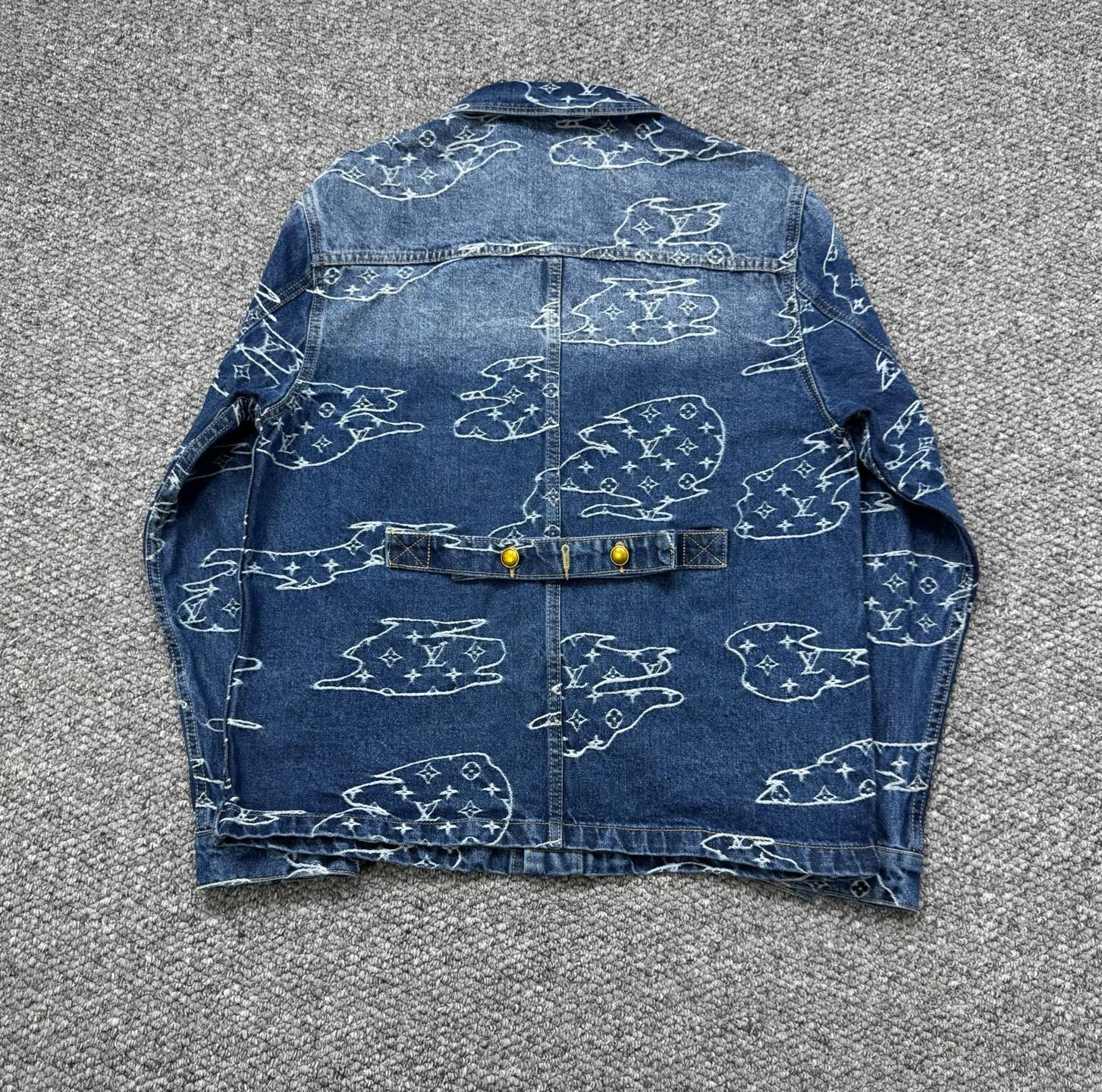 LV Jacket-034