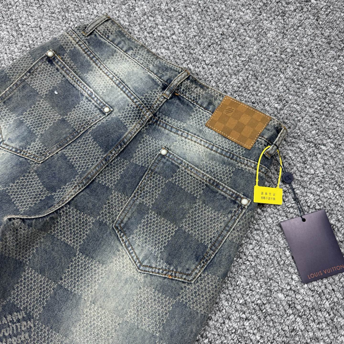 LV Jeans-016