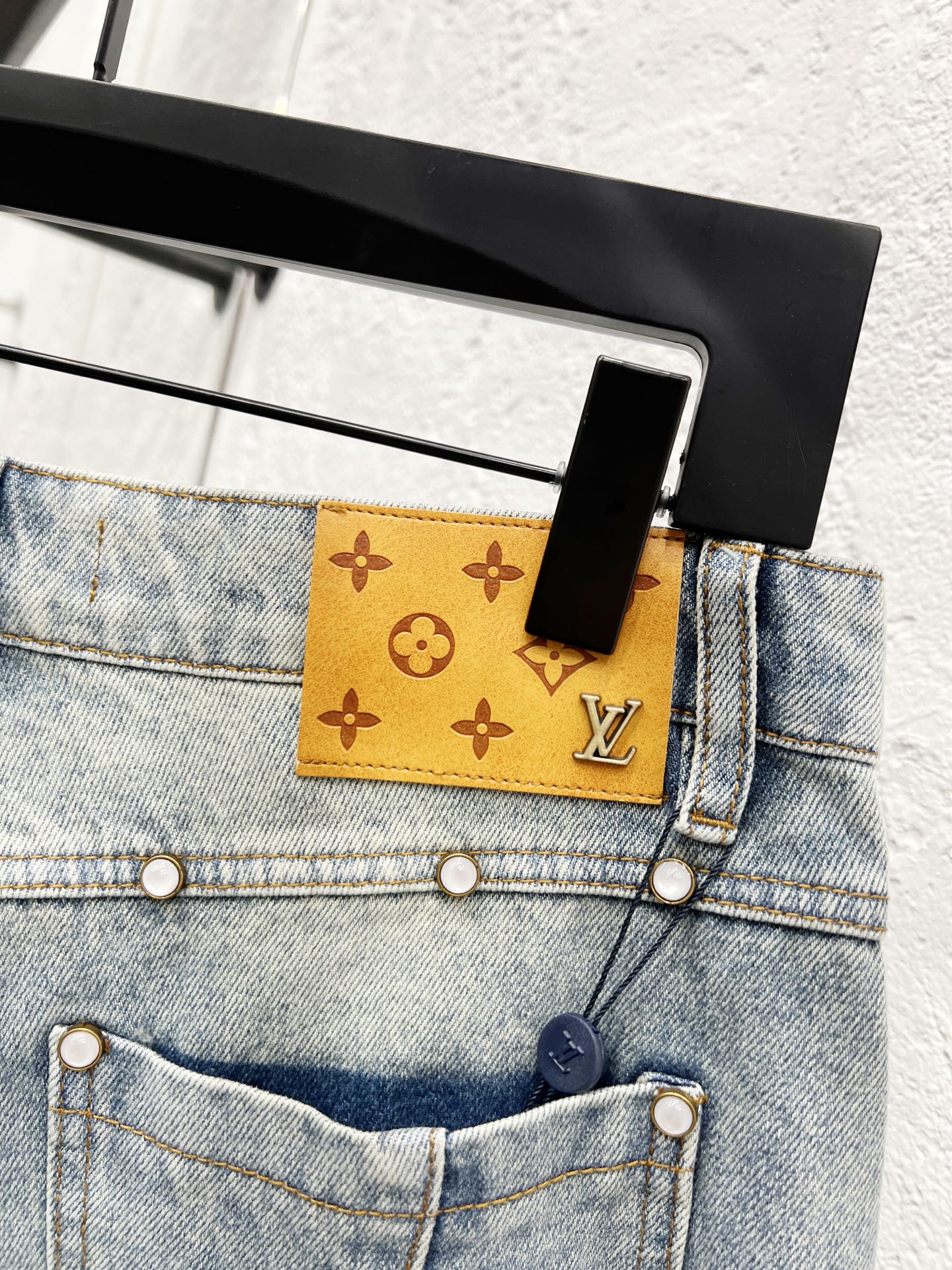 LV Jeans-033