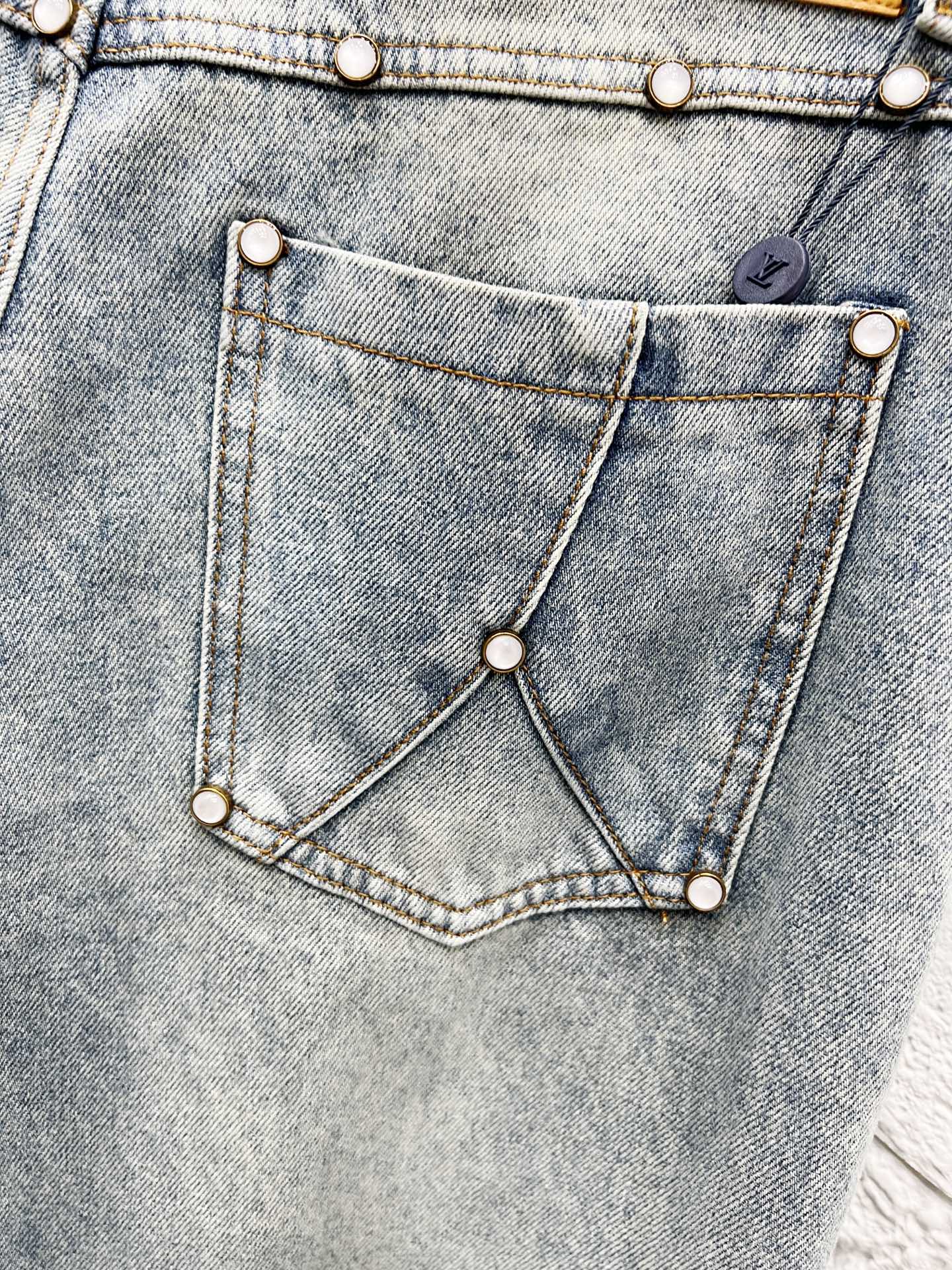 LV Jeans-033