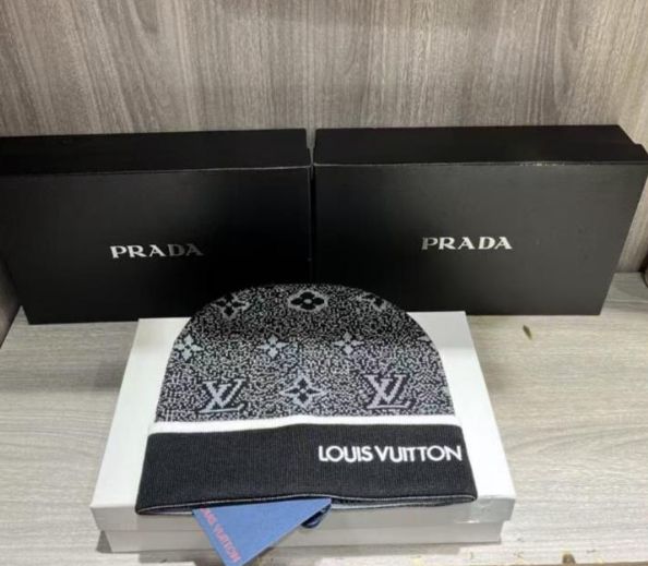 LV Beanies-045