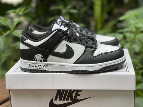 Nike Dunk Low WMNS Panda
