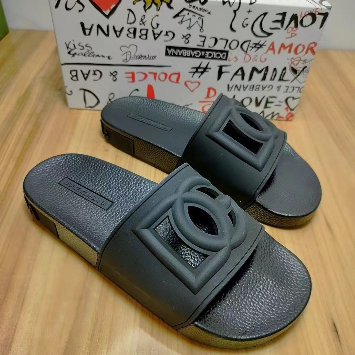 D&G Slippers (AAA)-003