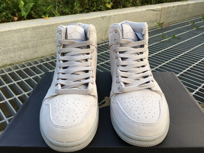Air Jordan 1 Retro High “Grey Suede”