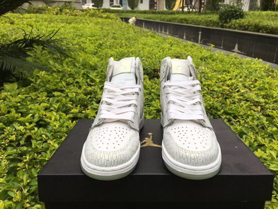 Air Jordan 1 Retro High “Frost White”