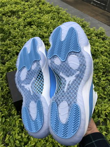 Air Jordan 11 Low Columbia