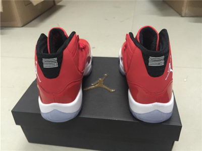 Air Jordan 11 Retro “Toro”-012