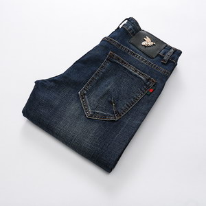 G*u*i jeans-002