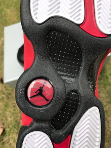 Air Jordan 13 “Bred”