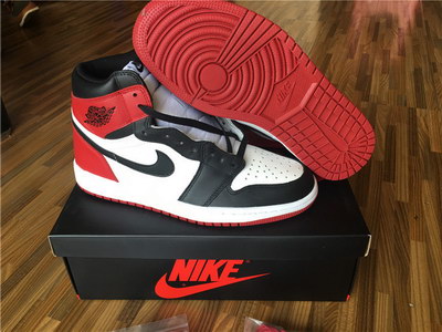 Air jordan I Retro Black Toe